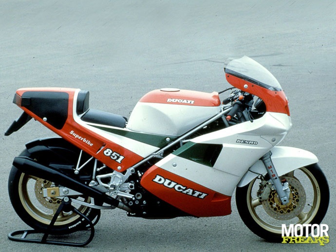 thumb_Ducati_851_1988.jpg