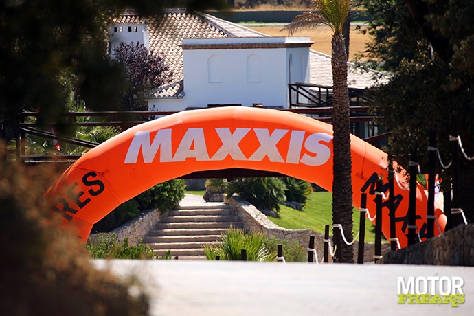 Maxxis SuperMaxx ST