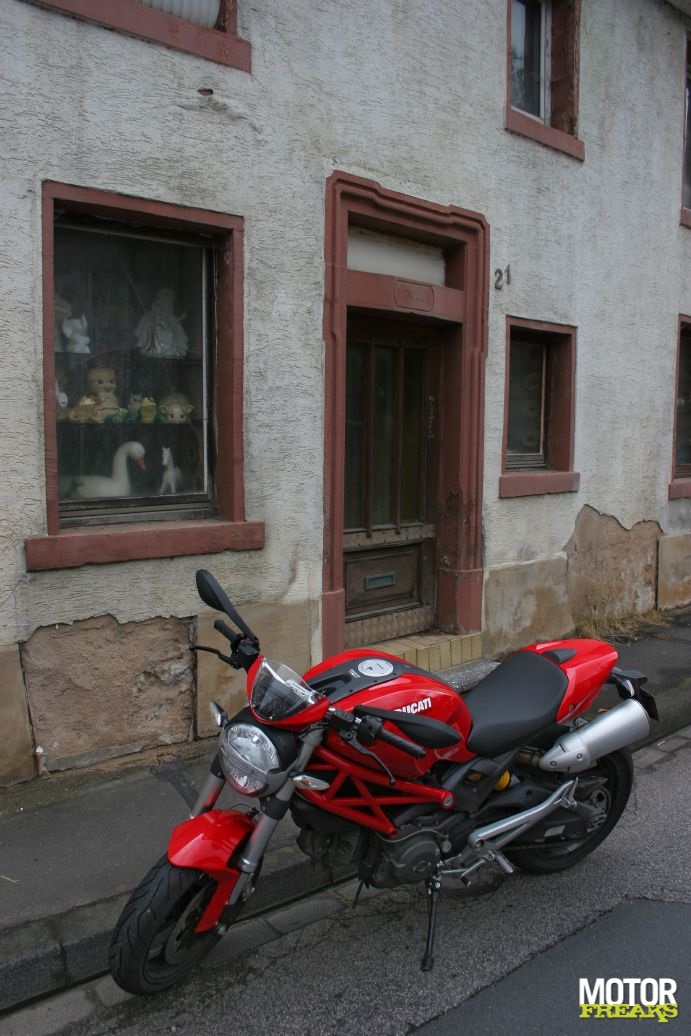 Ducati_Monster_696_IMG_8493.JPG
