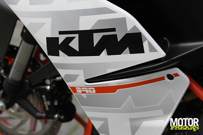 KTM 2014_RC390_2514