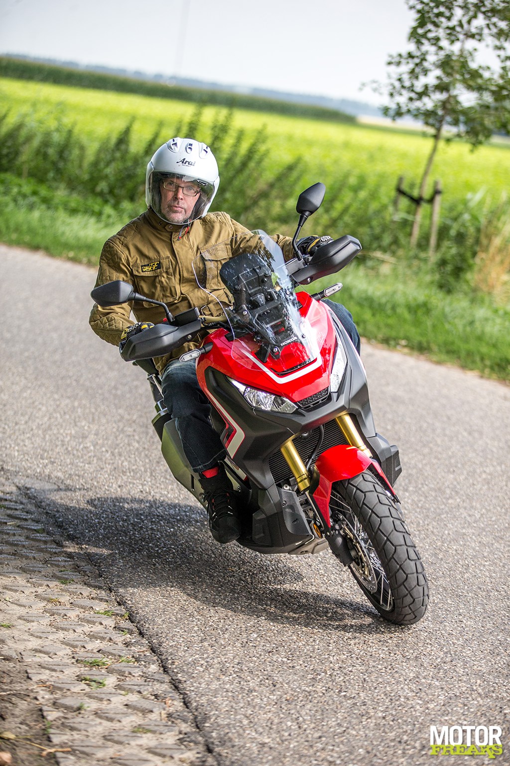 Knuppel rijstwijn agitatie Motorfreaks - Vijfdubbeltest Maxiscooters - Honda X-ADV; Pionier met  avonturensaus