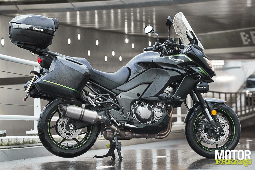 Кавасаки версус. Кавасаки версус 1000. Kawasaki Versys 1000 s. Kawasaki Versys 1000 2021. Kawasaki Versys Tourer, 2013.