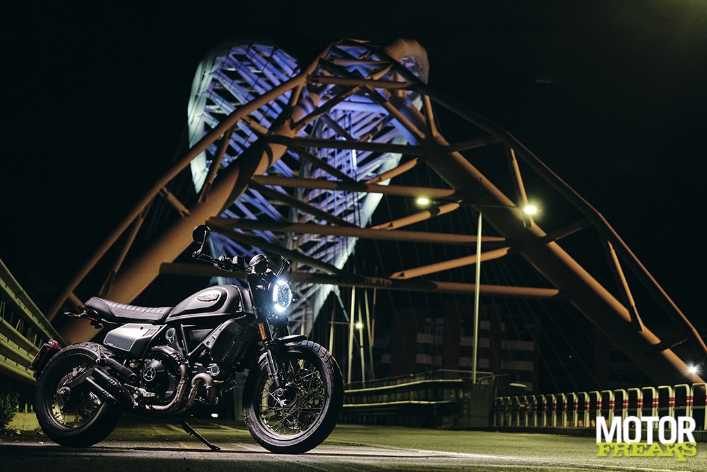 Motorfreaks Ducati 21 Scrambler 800 Icon Desert Sled En Nightshift Details Motorfreaks Ducati 21 Scrambler 800 Icon Desert Sled En Nightshift Details