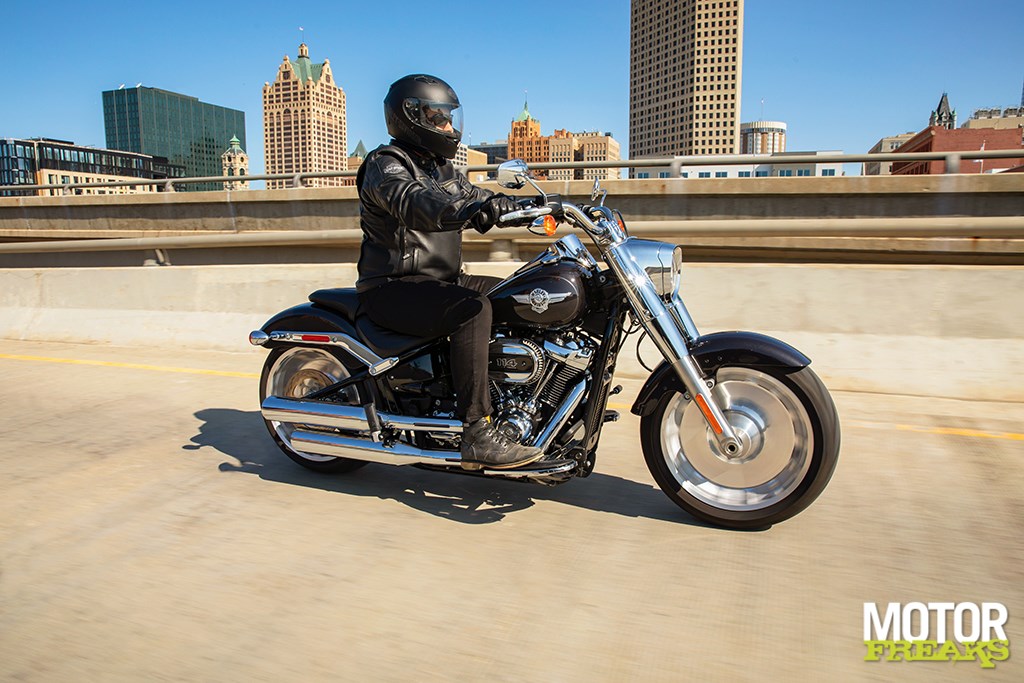 Motorfreaks Hoogglans chroom voor 2021 Harley Davidson Fat Boy details