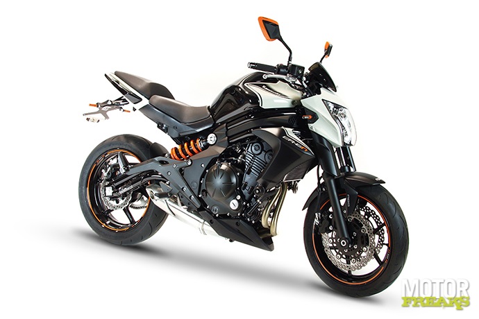 Kawasaki ER-6n_Barracuda