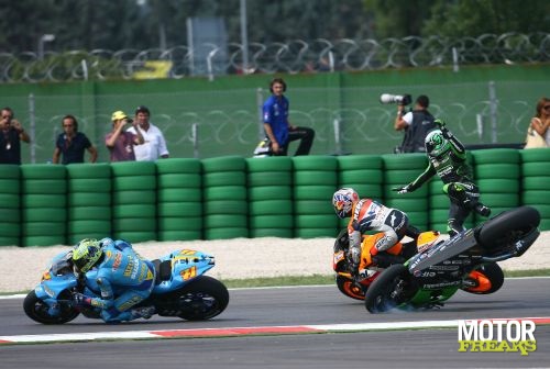 misano_puniet-crash2.jpg