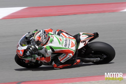 Max_Biaggi_Aprilia_Miller_2010.jpg