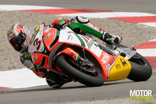 Max_Biaggi_Aprilia_Miller_race2.jpg