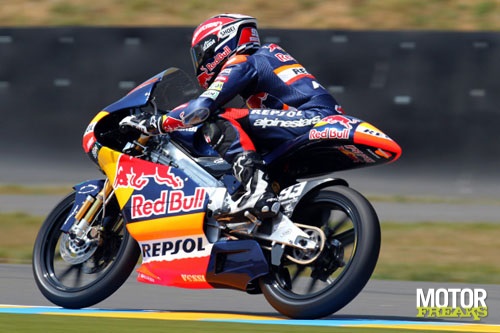 Marc_Marquez_Silverstone_125cc_2010.jpg