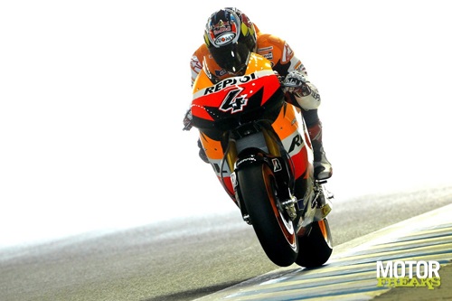 Andrea_Dovizioso_Motegi_2010.jpg