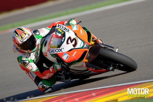 Max_Biaggi_Aprilia_Alitalia_Aragon_2010.jpg