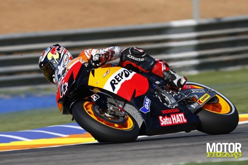 Andrea_Dovizioso_Honda_test_Valencia_2010.jpg