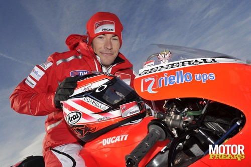 Ducati_MotoGP_2011_Hayden.jpg