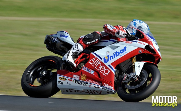 Carlos_Checa_Althea_Ducati_Phillip_Island_2011