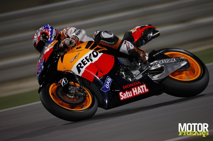 Casey_Stoner_Honda_Qatar_2011_1