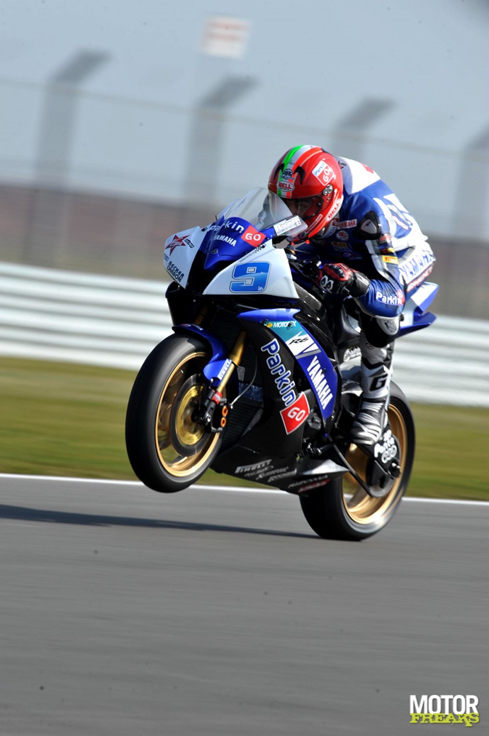 Luca_Scassa_Yamaha_Donington_2011