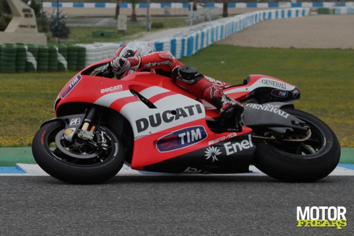 Nicky_Hayden_Ducati_GP12