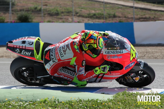 Valentino_Rossi_Ducati_GP12