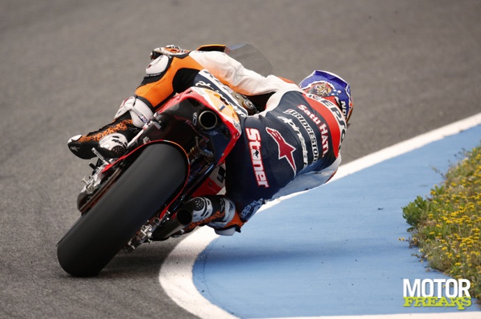 Casey_Stoner_Jerez_Honda_2012_prototype_2