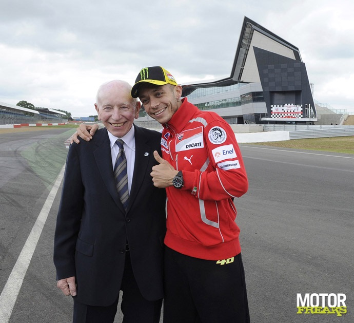 Valentino_Rossi_John_Surtees_Silverstone