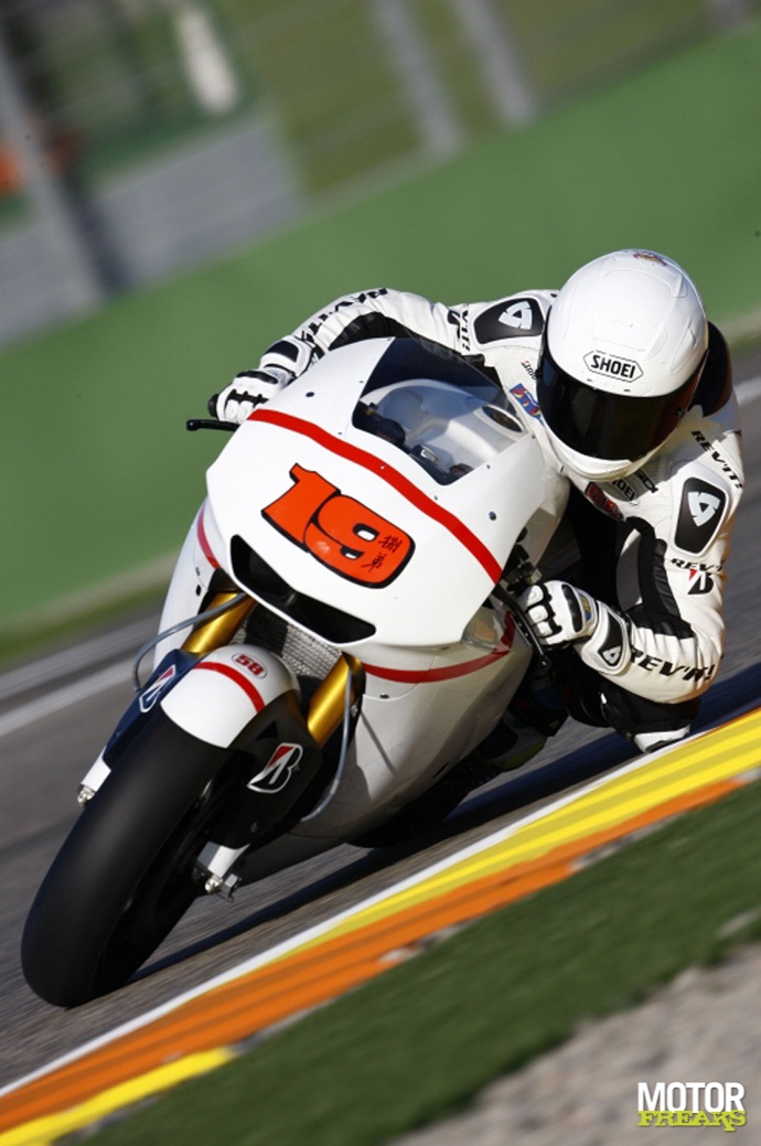 Alvaro_Bautista_Honda_Valencia_MotoGP_test_2011