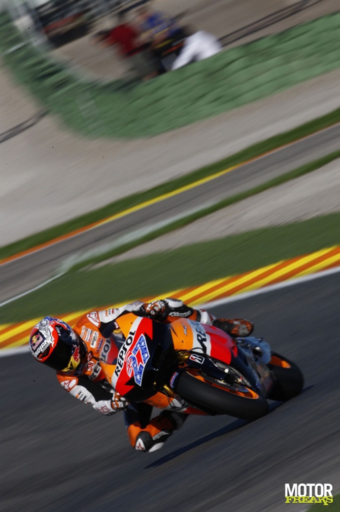 Casey_Stoner_Honda_Valencia_MotoGP_test_2011