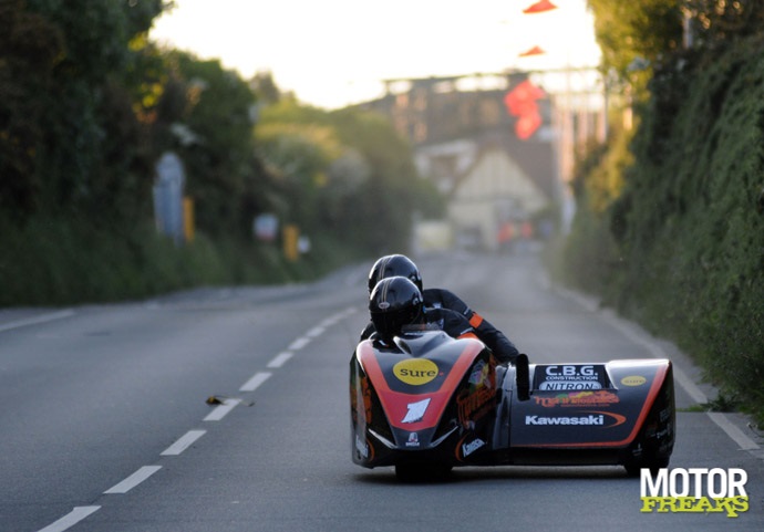 IOMTT_2012_sidecar_Dave_Molyneux-Patrick_Farrance