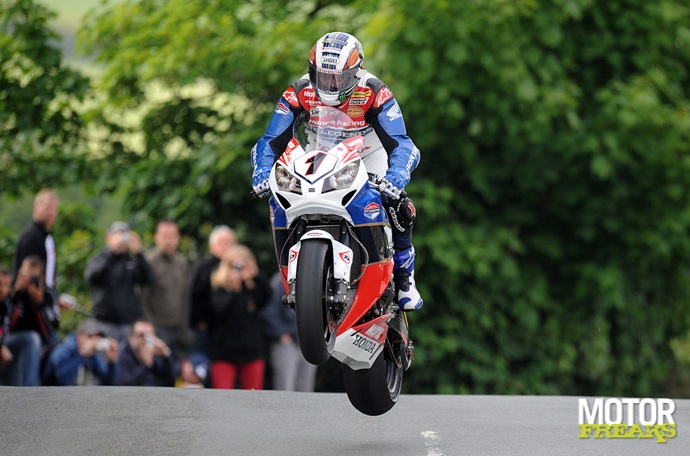 John_McGuiness_IOMTT_Superbike