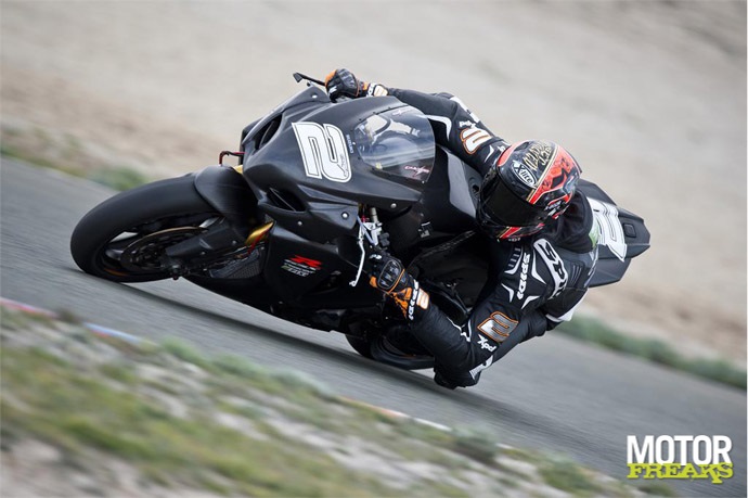 FIXI Suzuki_GSX_R1000_Almeria_Leon_Camier