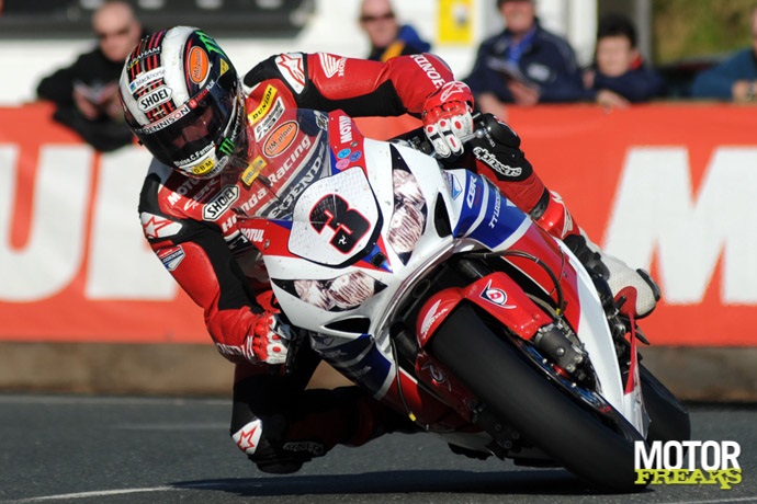 John McGuinness_2013_Isle_of_Man_TT