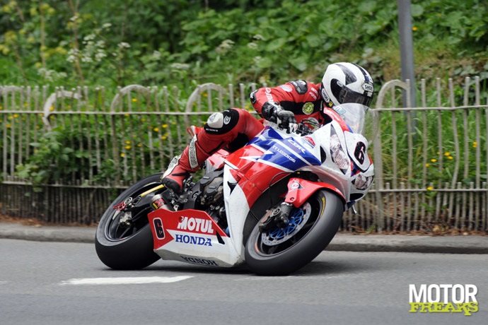 Michael Dunlop_Superbike_TT