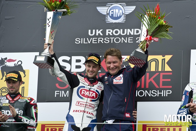 Jonathan Rea_Silverstone_podium