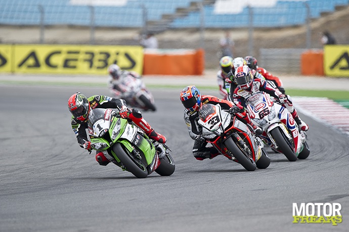 Tom Sykes_Portimao_2014_race-1