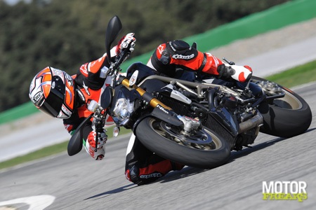 Ducati_Streetfighter_actie_2.jpg