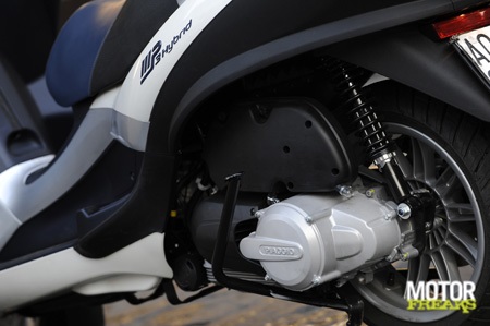 Piaggio_MP3_Hybrid_11.jpg