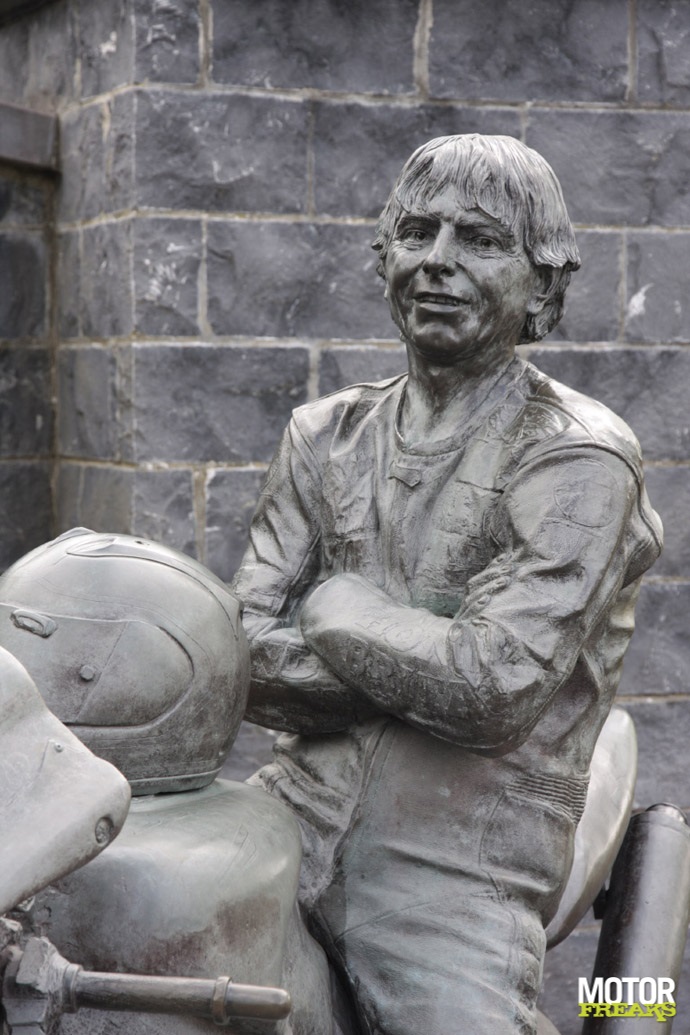 Dunlop Memorial