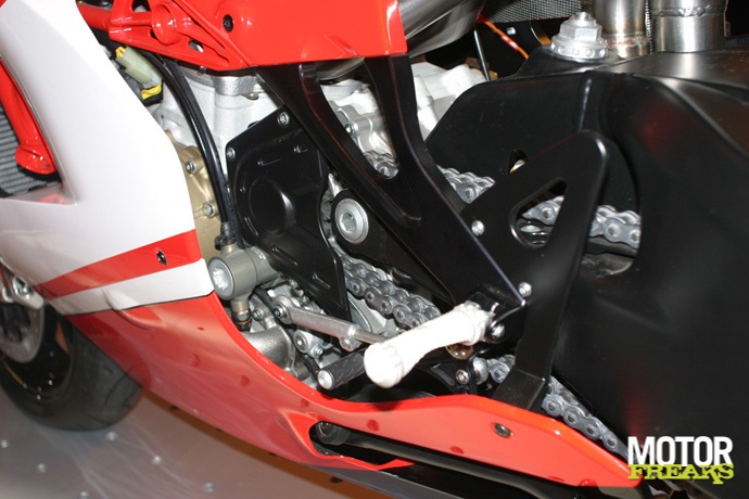 Ducati_Desmosedici_2_5.jpg