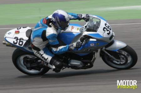 clubrace_r1200s_houtrust_2_2_l.jpg