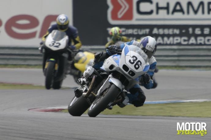 clubrace_r1200s_houtrust_5_3_l.jpg