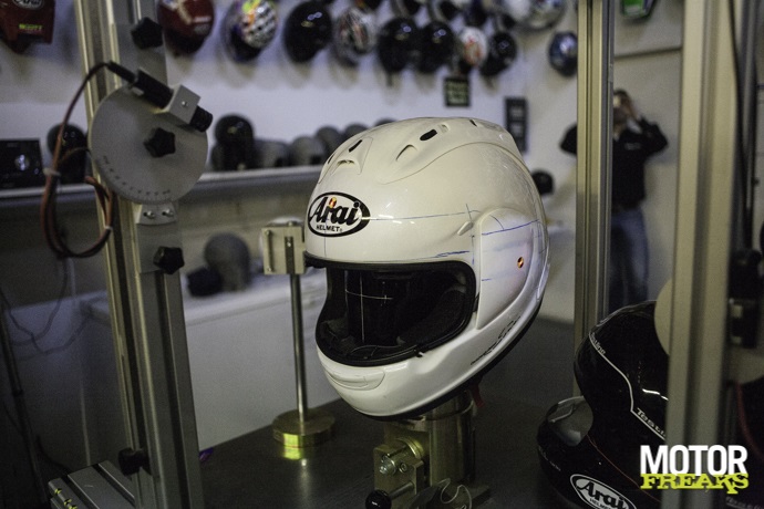 Thumb Arai-1