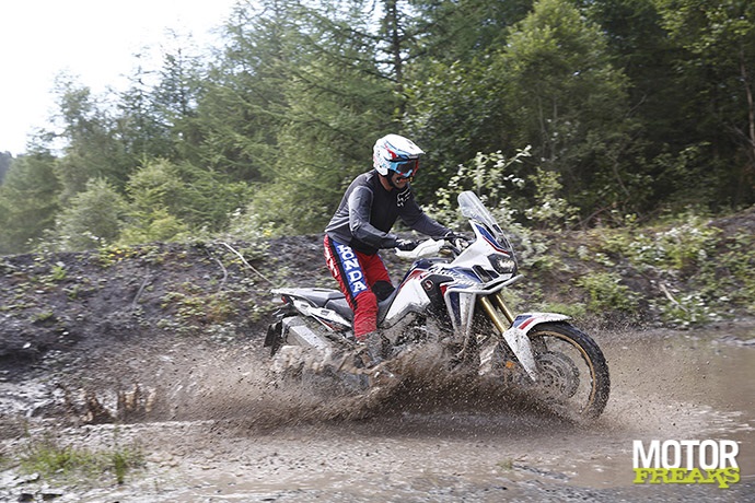 Wales per Africa Twin