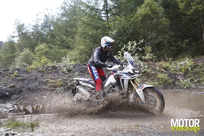 Wales per Africa Twin