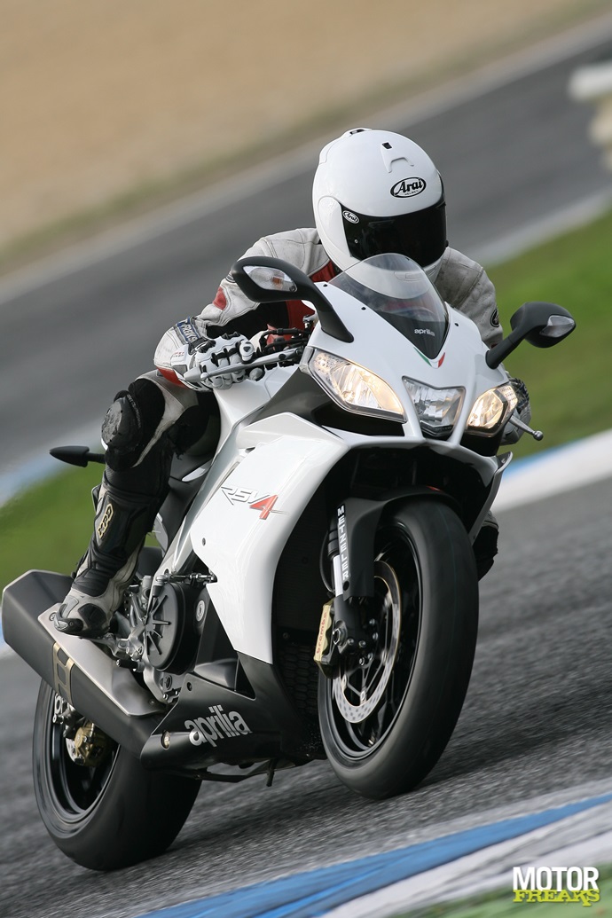 RSV4R3012.jpg