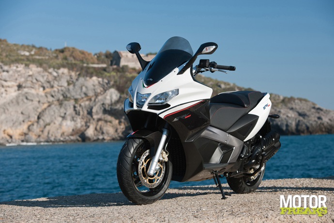 Aprilia SRV850