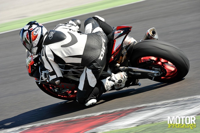 Aprilia RSV4 RF