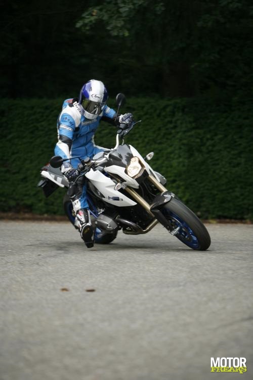 BMW-HP2MM-15-L.jpg