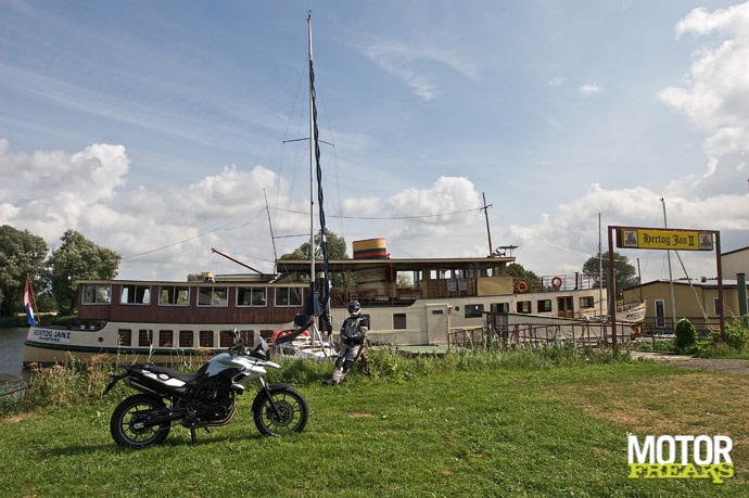 BMW F700GS