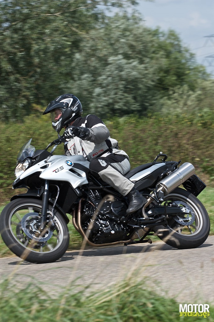 BMW F700GS