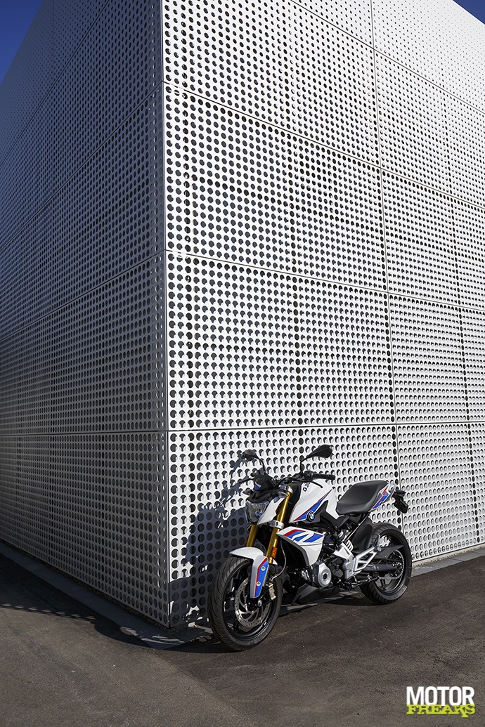 BMW G310R