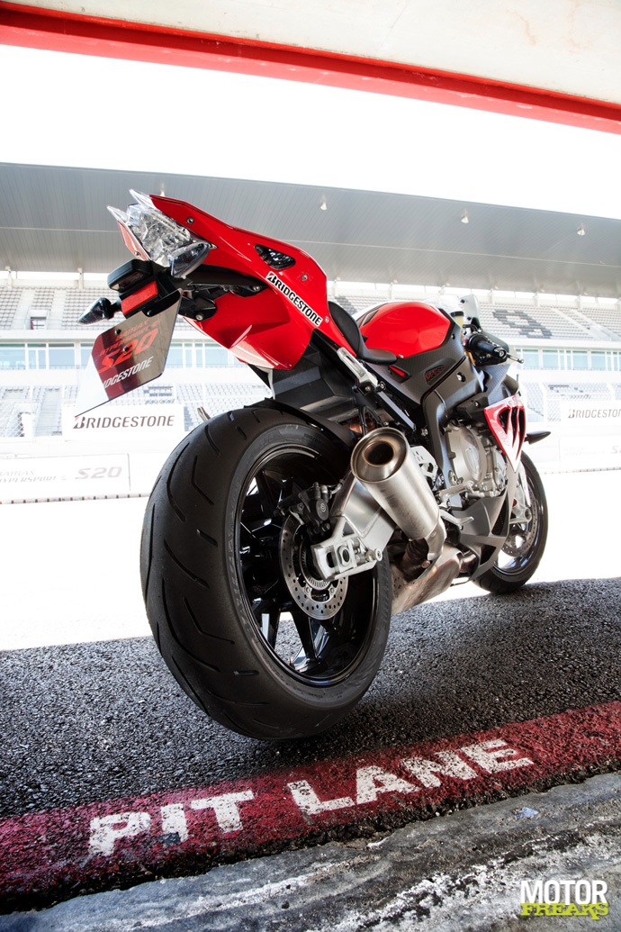 Bridgestone-Battlax-S20_0491